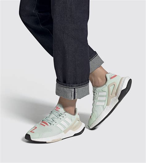 adidas original day jogger